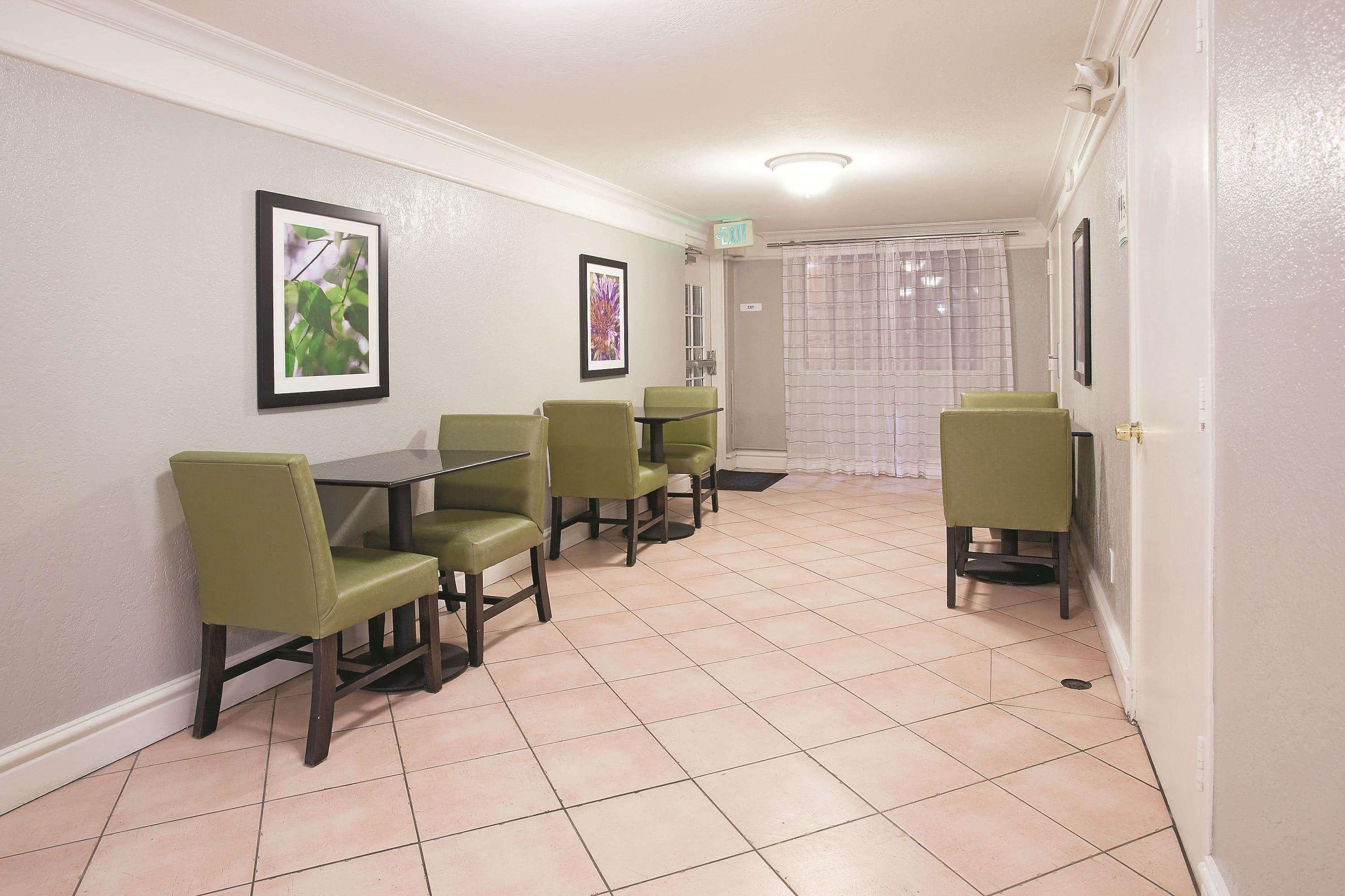 La Quinta Inn By Wyndham Salt Lake City Мидвейл Экстерьер фото
